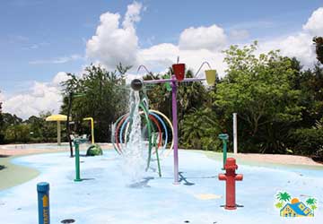 Splashpad (2)