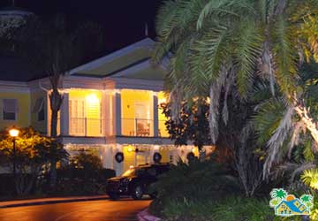 Clubhouse at night (1)