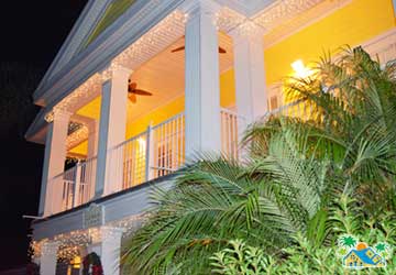 Clubhouse at night (2)